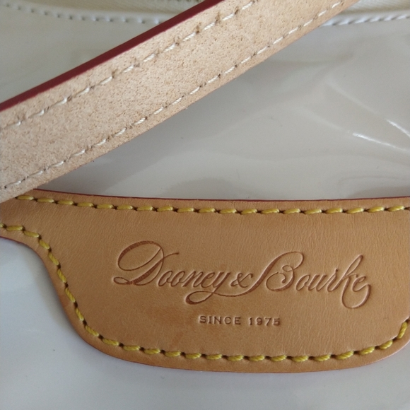 Dooney and Bourke crossbody - Picture 5 of 11